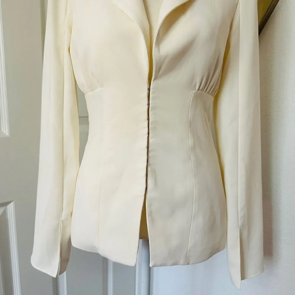 New Amanda Uprichard Dovima Blazer in Ivory - Picture 5 of 15